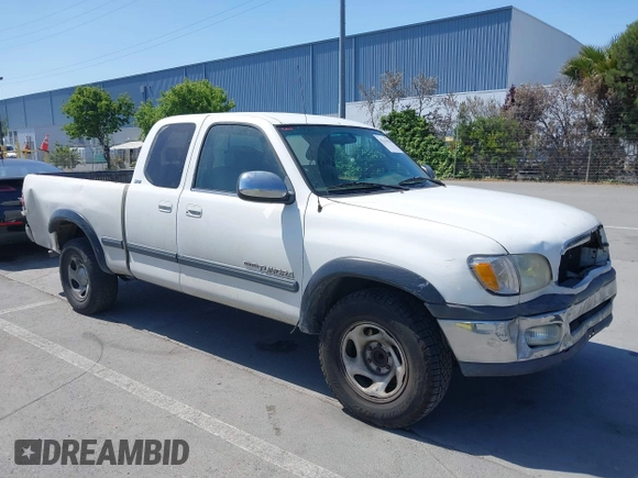 2000 Toyota Tundra SR5 with VIN 5TBRT341XYS089919, listed as a IAAI auction lot 42214956 with 357,048 mi miles and . Bid and sale history available at DreamBid. Image 1.