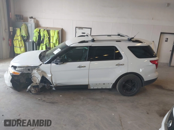 2014 Ford Explorer XLT with VIN 1FM5K7D85EGC46366, listed as a IAAI auction lot 42535255 with 197,736 mi miles and . Bid and sale history available at DreamBid. Image 14.