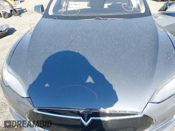 2014 Tesla Model S 60 with VIN 5YJSA1S11EFP35998, listed as a IAAI auction lot 42316563 with 83,835 mi miles and . Bid and sale history available at DreamBid. Image 10.
