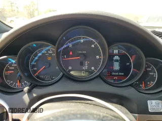 2015 Porsche Cayenne Diesel with VIN WP1AF2A21FLA44898, listed as a Copart auction lot 49948175 with 117,291 mi miles and Salvage title. Bid and sale history available at DreamBid. Image 9.