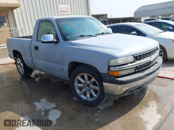 2004 Chevrolet Silverado 1500 LS with VIN 1GCEC14T24Z215856, listed as a IAAI auction lot 41840514 with 137,747 mi miles. Bid and sale history available at carsss.com. Image 1.