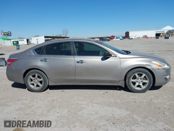 2014 Nissan Altima S with VIN 1N4AL3AP0EN231974, listed as a IAAI auction lot 41824486 with 192,063 mi miles and . Bid and sale history available at DreamBid. Image 6.