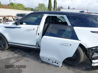 2021 Land Rover Range Rover Velar R-Dynamic S с VIN SALYT2EXXMA316087, выставлен на аукционе IAAI как лот 42063026 с пробегом 19 828 миль миль и . История ставок и продаж доступна на DreamBid. Изображение 15.