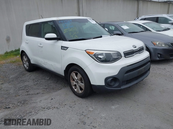 2017 Kia Soul with VIN KNDJN2A26H7447761, listed as a IAAI auction lot 41258586 with 1 mi miles. Bid and sale history available at carsss.com. Image 1.