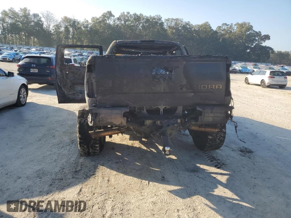 2016 Toyota Tundra 4WD Truck Platinum with VIN 5TFAW5F12GX564556, listed as a Copart auction lot 45842305 with 0 mi miles and Non Repairable. Bid and sale history available at carsss.com. Image 6.