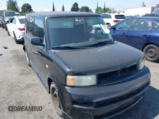 2005 Scion xB with VIN JTLKT324150208014, listed as a IAAI auction lot 41884671 with 201,527 mi miles. Bid and sale history available at carsss.com. Image 1.