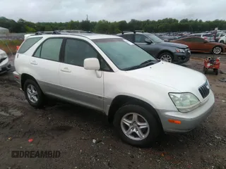 2001 Lexus RX 300 z VIN JTJHF10U110188231, wystawiony jako IAAI lot #42359458 z przebiegiem 236 462 mil mil oraz . Historia ofert i sprzedaży dostępna na DreamBid. Obrazek 1.