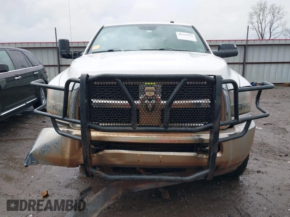 2015 Ram 2500 Tradesman z VIN 3C6TR5H29FG558981, wystawiony jako IAAI lot #41944923 z przebiegiem 262 459 mil mil oraz . Historia ofert i sprzedaży dostępna na DreamBid. Obrazek 12.