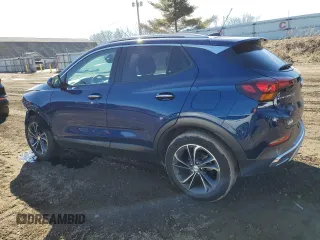 2022 Buick Encore GX Essence с VIN KL4MMFSL7NB040646, выставлен на аукционе Copart как лот 48510985 с пробегом 33 818 миль миль и На запчасти • Non repairable. История ставок и продаж доступна на DreamBid. Изображение 2.