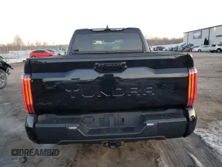 2024 Toyota Tundra Limited Hybrid z VIN 5TFWC5DB5RX073881, wystawiony jako Copart lot #48943975 z przebiegiem 7 652 mil mil oraz Szkoda całkowita • Salvage title. Historia ofert i sprzedaży dostępna na DreamBid. Obrazek 6.