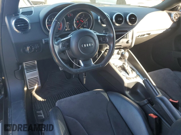 2009 Audi TT z VIN TRUKF38J491011800, wystawiony jako Copart lot #77225474 z przebiegiem 71 920 mil mil oraz Szkoda całkowita • Salvage title. Historia ofert i sprzedaży dostępna na DreamBid. Obrazek 8.