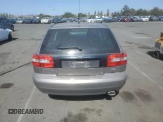2004 Volvo V40 z VIN YV1VW27564F038086, wystawiony jako Copart lot #69464094 z przebiegiem 223 544 mil mil oraz Tytuł czysty. Historia ofert i sprzedaży dostępna na DreamBid. Obrazek 6.