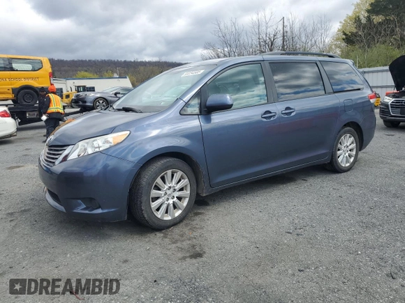 2013 Toyota Sienna LE with VIN 5TDJK3DC7DS067735, listed as a Copart auction lot 53234585 with 236,420 mi miles and Clean Title. Bid and sale history available at carsss.com. Image 1.