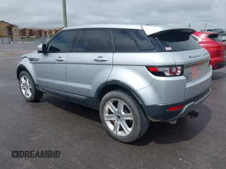 2013 Land Rover Range Rover Evoque Pure Plus z VIN SALVP2BG7DH782112, wystawiony jako IAAI lot #42203360 z przebiegiem 142 201 mil mil oraz . Historia ofert i sprzedaży dostępna na DreamBid. Obrazek 3.