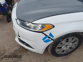 2014 Ford Fusion S с VIN 3FA6P0G72ER328882, выставлен на аукционе IAAI как лот 41689735 с пробегом 180 672 миль миль и . История ставок и продаж доступна на DreamBid. Изображение 6.