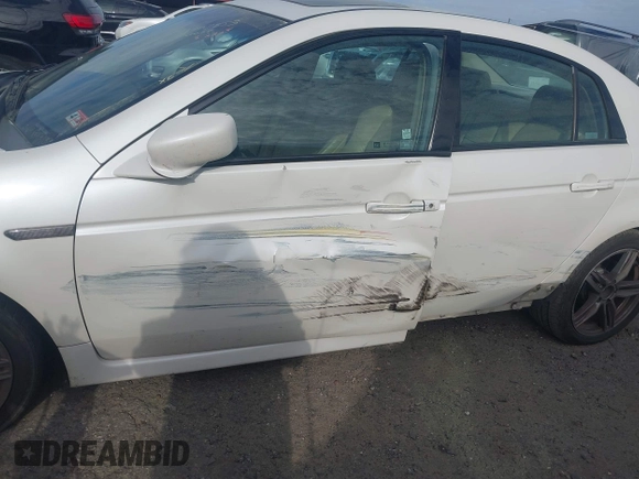2005 Acura TL with VIN 19UUA66265A068218, listed as a IAAI auction lot 41903853 with 187,846 mi miles. Bid and sale history available at carsss.com. Image 6.