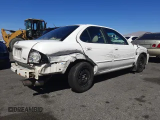 2004 Nissan Sentra S z VIN 3N1CB51D04L915688, wystawiony jako Copart lot #53837195 z przebiegiem 210 578 mil mil oraz Szkoda całkowita • Salvage title. Historia ofert i sprzedaży dostępna na DreamBid. Obrazek 3.