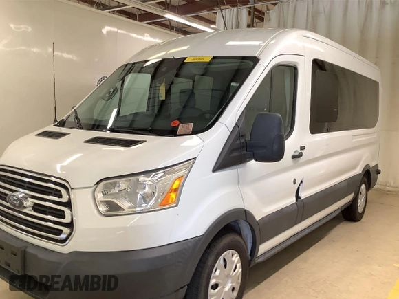 2017 Ford Transit XL z VIN 1FBAX2CM4HKA64864, wystawiony jako IAAI lot #42636468 z przebiegiem 56 010 mil mil oraz . Historia ofert i sprzedaży dostępna na DreamBid. Obrazek 21.