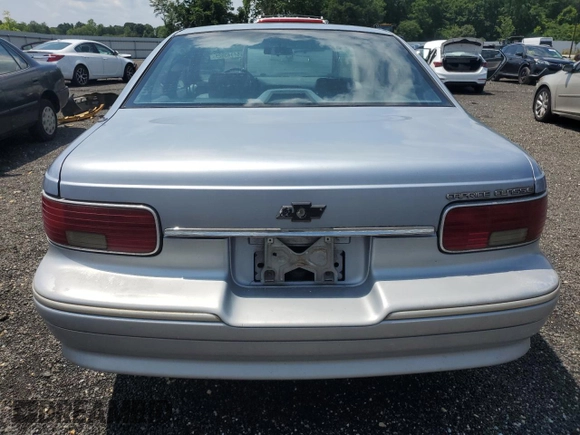 1995 Chevrolet Caprice with VIN 1G1BL52P8SR191830, listed as a Copart auction lot 64043925 with 154,320 mi miles and Clean title. Bid and sale history available at DreamBid. Image 6.