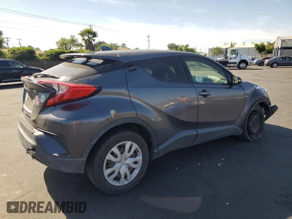 2019 Toyota C-HR XLE z VIN JTNKHMBX7K1050860, wystawiony jako Copart lot #55967135 z przebiegiem 60 330 mil mil oraz Szkoda całkowita • Salvage title. Historia ofert i sprzedaży dostępna na DreamBid. Obrazek 3.