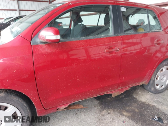 2010 Scion xD z VIN JTKKU4B47AJ057546, wystawiony jako IAAI lot #42484796 z przebiegiem 120 063 mil mil oraz . Historia ofert i sprzedaży dostępna na DreamBid. Obrazek 6.