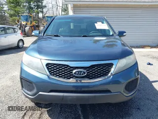 2011 Kia Sorento LX with VIN 5XYKT3A19BG164787, listed as a IAAI auction lot 41847231 with 139,050 mi miles. Bid and sale history available at carsss.com. Image 13.