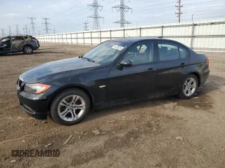 2008 BMW 3 Series 328xi z VIN WBAVC935X8K037238, wystawiony jako Copart lot #54739215 z przebiegiem 98 147 mil mil oraz Szkoda całkowita • Salvage title. Historia ofert i sprzedaży dostępna na DreamBid. Obrazek 1.