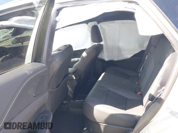 2024 Lexus RX 350 z VIN 2T2BAMBA0RC049779, wystawiony jako IAAI lot #41701330 z przebiegiem 2 560 mil mil oraz . Historia ofert i sprzedaży dostępna na DreamBid. Obrazek 8.