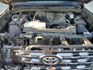 2023 Toyota Tundra Platinum with VIN 5TFNA5DB2PX085582, listed as a Copart auction lot 89322415 with 40,709 mi miles and Salvage title. Bid and sale history available at DreamBid. Image 11.
