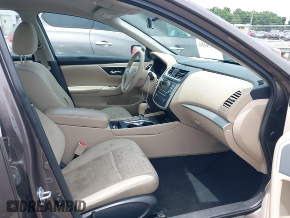 2017 Nissan Altima SV with VIN 1N4AL3AP0HC134578, listed as a IAAI auction lot 42456694 with 98,408 mi miles and . Bid and sale history available at DreamBid. Image 5.