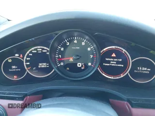 2021 Porsche Cayenne z VIN WP1AA2AY9MDA05552, wystawiony jako IAAI lot #41309861 z przebiegiem 36 780 mil mil oraz . Historia ofert i sprzedaży dostępna na DreamBid. Obrazek 7.