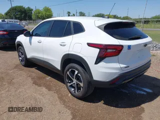 2024 Chevrolet Trax 1RS with VIN KL77LGE27RC165979, listed as a IAAI auction lot 41981230 with 1 mi miles. Bid and sale history available at carsss.com. Image 3.