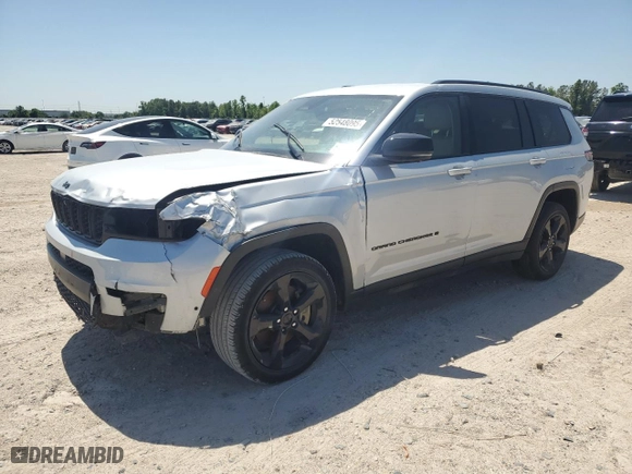 2022 Jeep Grand Cherokee L Limited with VIN 1C4RJJBG0N8584834, listed as a Copart auction lot 52548095 with 43,209 mi miles and Salvage Title. Bid and sale history available at carsss.com. Image 1.