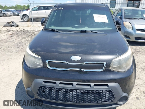 2014 Kia Soul with VIN KNDJN2A24E7709921, listed as a IAAI auction lot 42052622 with 151,378 mi miles. Bid and sale history available at carsss.com. Image 16.