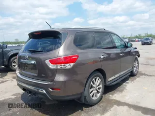 2015 Nissan Pathfinder SL with VIN 5N1AR2MNXFC689849, listed as a IAAI auction lot 42038551 with 165,019 mi miles and . Bid and sale history available at DreamBid. Image 4.