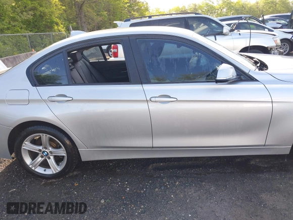 2014 BMW 3 Series 328d z VIN WBA3D3C58EK157097, wystawiony jako IAAI lot #42081036 z przebiegiem 117 898 mil mil oraz . Historia ofert i sprzedaży dostępna na DreamBid. Obrazek 12.