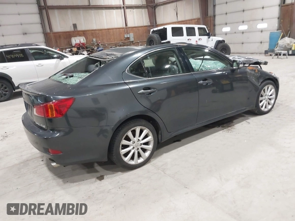 2009 Lexus IS 250 with VIN JTHCK262992031405, listed as a IAAI auction lot 41892158 with 116,419 mi miles. Bid and sale history available at carsss.com. Image 4.