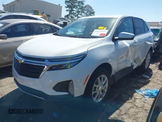 2024 Chevrolet Equinox LT z VIN 3GNAXKEG3RS232431, wystawiony jako IAAI lot #42021525 z przebiegiem 8 090 mil mil oraz . Historia ofert i sprzedaży dostępna na DreamBid. Obrazek 2.