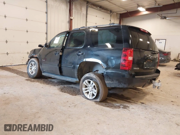2010 Chevrolet Tahoe LT z VIN 1GNUKBE04AR231293, wystawiony jako IAAI lot #41742745 z przebiegiem Nie podano mil oraz . Historia ofert i sprzedaży dostępna na DreamBid. Obrazek 3.