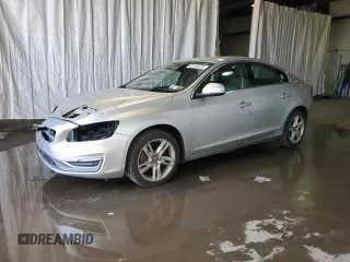 2015 Volvo S60 T5 Platinum with VIN YV1612TM2F2353008, listed as a Copart auction lot 69185513 with 70,403 mi miles. Bid and sale history available at carsss.com. Image 1.