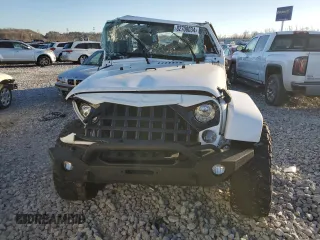 2018 Jeep Wrangler JK Unlimited Sahara with VIN 1C4BJWEG4JL888265, listed as a Copart auction lot 82708034 with 42,955 mi miles and Salvage Title. Bid and sale history available at carsss.com. Image 5.