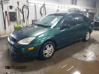 2000 Ford Focus SE with VIN 1FAFP3432YW312878, listed as a Copart auction lot 45812005 with 164,560 mi miles and Salvage Title. Bid and sale history available at carsss.com. Image 1.