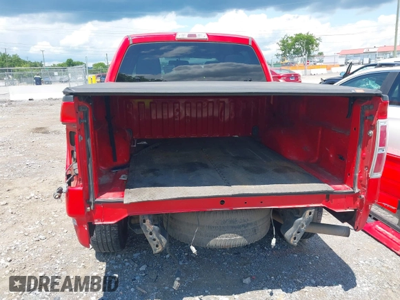 2011 Ford F-150 XL z VIN 1FTFW1EF3BFA08315, wystawiony jako IAAI lot #42393684 z przebiegiem 190 496 mil mil oraz . Historia ofert i sprzedaży dostępna na DreamBid. Obrazek 6.