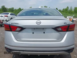 2024 Nissan Altima SV with VIN 1N4BL4DVXRN325709, listed as a IAAI auction lot 42483584 with 45,722 mi miles and . Bid and sale history available at DreamBid. Image 17.