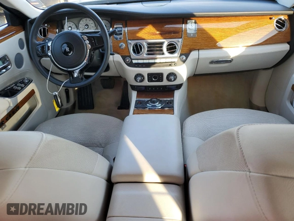2012 Rolls-Royce Ghost z VIN SCA664L50CUX65544, wystawiony jako Copart lot #45107245 z przebiegiem 49 206 mil mil oraz Szkody całkowita. Historia ofert i sprzedaży dostępna na DreamBid. Obrazek 8.