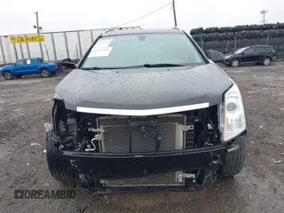 2016 Cadillac SRX Luxury Collection with VIN 3GYFNEE33GS561222, listed as a IAAI auction lot 42012531 with 82,324 mi miles. Bid and sale history available at carsss.com. Image 6.