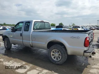 2006 Ford F-250 XL z VIN 1FTSX21556EC90337, wystawiony jako Copart lot #56307825 z przebiegiem 152 754 mil mil oraz Szkoda całkowita • Salvage title. Historia ofert i sprzedaży dostępna na DreamBid. Obrazek 2.