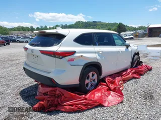 2021 Toyota Highlander L with VIN 5TDCZRAH6MS067507, listed as a IAAI auction lot 38480956 with 23,687 mi miles and . Bid and sale history available at DreamBid. Image 4.