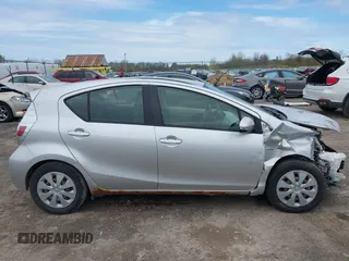 2012 Toyota Prius One z VIN JTDKDTB31C1515979, wystawiony jako IAAI lot #42113818 z przebiegiem 184 528 mil mil oraz . Historia ofert i sprzedaży dostępna na DreamBid. Obrazek 14.