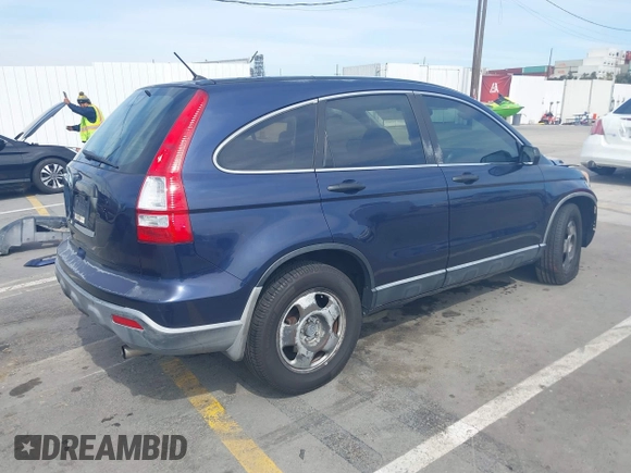 2007 Honda CR-V LX with VIN JHLRE38317C027258, listed as a IAAI auction lot 41766747 with 163,930 mi miles. Bid and sale history available at carsss.com. Image 4.